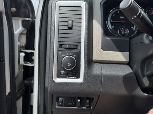 Used 2011 RAM 2500 Big Horn image 16
