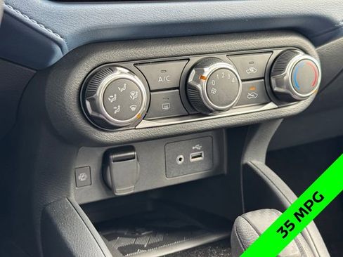 New 2025 Nissan Versa SV w/ Trunk Package image 20