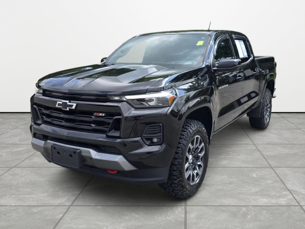 Used 2023 Chevrolet Colorado Z71 w/ Z71 Convenience Package 2 AWD/4WD image 9