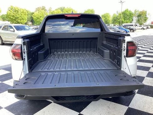 Used 2025 Hyundai Santa Cruz SEL FWD image 11