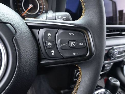 Used 2024 Jeep Wrangler Unlimited Sport AWD/4WD image 31