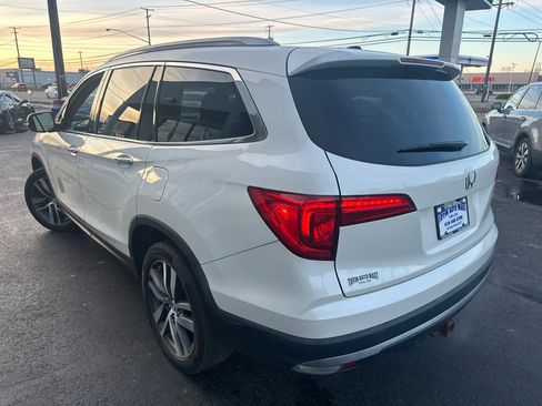 Used 2017 Honda Pilot Touring image 13