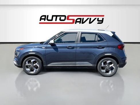 Used 2024 Hyundai Venue Limited FWD image 4