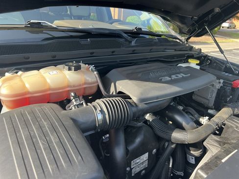 Used 2020 RAM 1500 Laramie AWD/4WD image 24