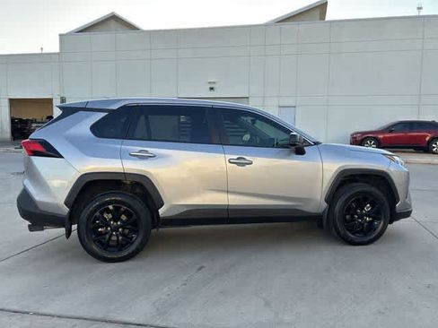 Used 2024 Toyota RAV4 LE FWD image 7