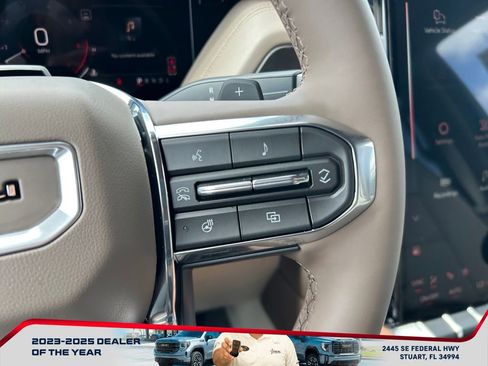 New 2026 GMC Yukon XL Denali w/ Denali Reserve Package image 24