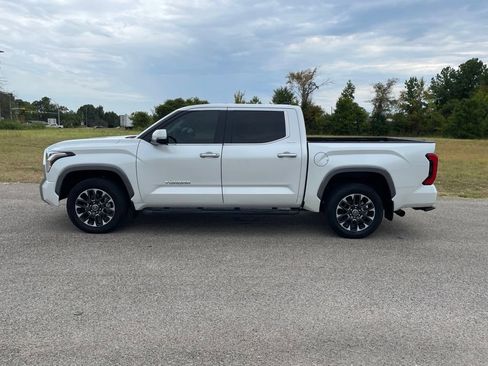 Used 2024 Toyota Tundra Limited w/ Power Package AWD/4WD image 2