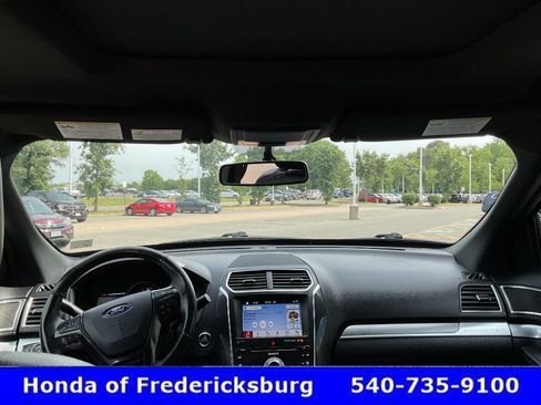 Used 2018 Ford Explorer Sport AWD/4WD image 48