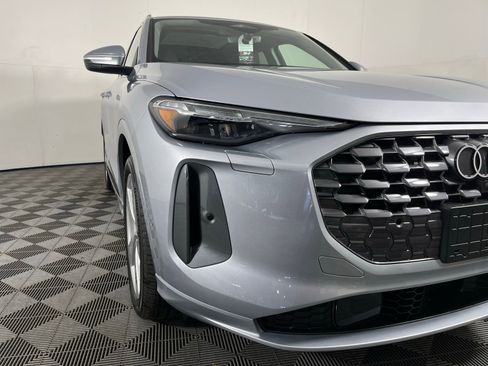 New 2025 Audi Q5 Prestige image 3