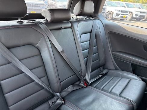 Used 2015 Volkswagen GTI SE w/ Lighting Package (SEL) FWD image 20