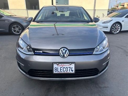 Used 2016 Volkswagen e-Golf SE w/ DC Fast Charging Package image 9