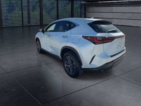 Certified 2024 Lexus NX 250 FWD w/ Towing Package (2000 Lbs) image 6