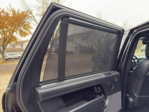 Used 2018 Land Rover Range Rover Long Wheelbase Autobiography image 17