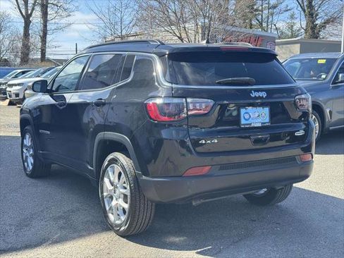 Certified 2023 Jeep Compass Latitude AWD/4WD image 8
