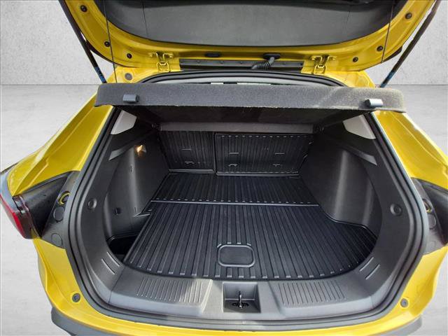 Used 2025 Chevrolet Trax ACTIV w/ Sunroof Package FWD image 6
