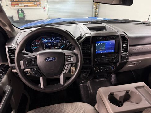 Used 2020 Ford F250 XLT w/ Tremor Off-Road Package AWD/4WD image 23
