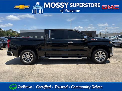 Certified 2019 Chevrolet Silverado 1500 LTZ w/ LTZ Texas Edition AWD/4WD image 15