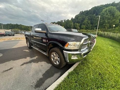 Used 2015 RAM 2500 Laramie w/ Convenience Group AWD/4WD image 6