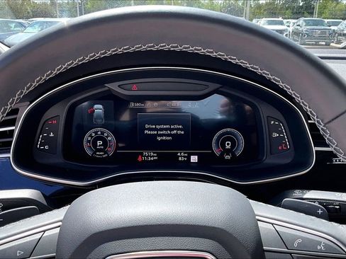 Certified 2025 Audi Q7 2.0T Premium w/ Convenience Plus Package image 26