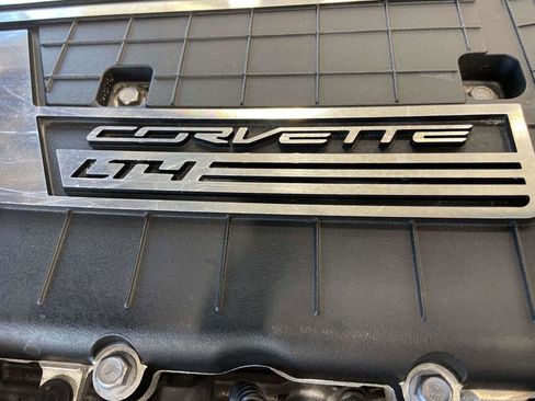 Used 2015 Chevrolet Corvette Z06 w/ 3LZ Preferred Equipment Group image 17