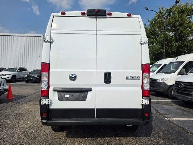 Used 2025 RAM ProMaster 2500 w/ Convenience Group FWD image 6