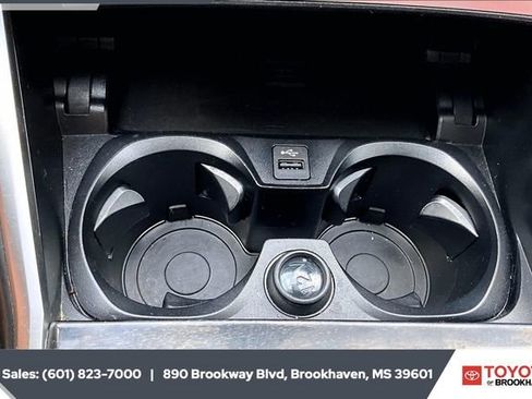 Used 2023 BMW 330i Sedan w/ Driving Assistance Package image 22