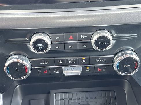 Used 2025 Ford F150 XLT w/ Equipment Group 302A MID RWD image 46