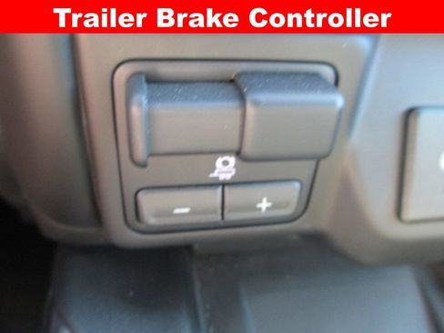 Used 2022 GMC Sierra 3500 AT4 w/ AT4 Preferred Package AWD/4WD image 19