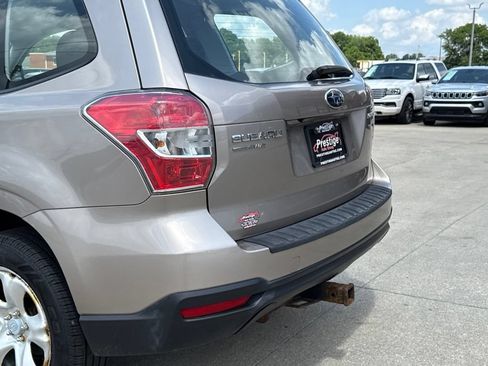 Used 2015 Subaru Forester 2.5i AWD/4WD image 13