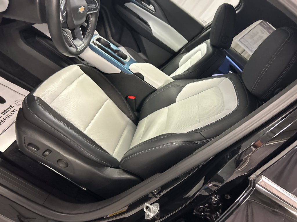Used 2024 Chevrolet Equinox EV LT w/ LPO, Trailering Package FWD image 12