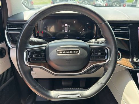 Used 2022 Jeep Grand Wagoneer Series I AWD/4WD image 60