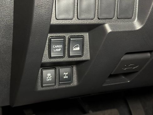 Used 2024 Nissan Frontier PRO-4X w/ Off-Road Protection Package AWD/4WD image 23