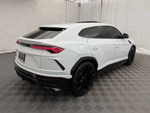Used 2021 Lamborghini Urus AWD/4WD image 5