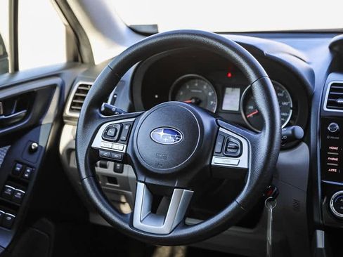 Used 2017 Subaru Forester 2.5i Premium w/ All-Weather Package image 14