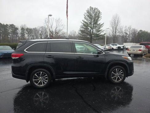 Used 2018 Toyota Highlander XLE image 7