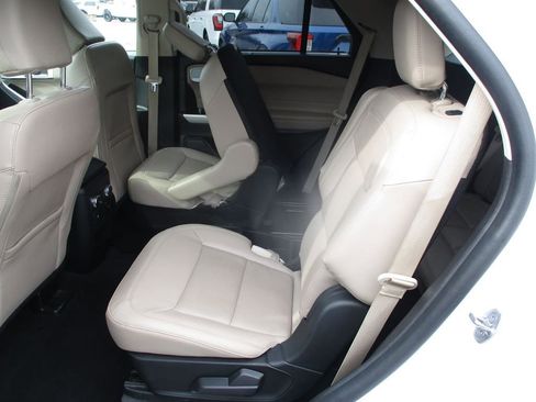 Used 2021 Ford Explorer Limited w/ Hybrid Equipment Group 310A image 11