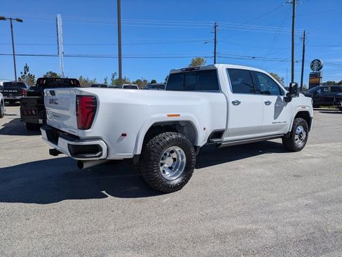 Used 2024 GMC Sierra 3500 Denali w/ Denali Reserve Package image 4