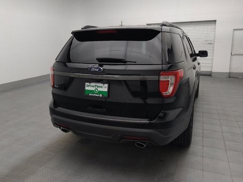 Used 2018 Ford Explorer XLT w/ Equipment Group 202A FWD image 7