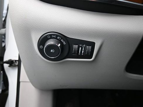 Used 2023 Jeep Compass Limited AWD/4WD image 14