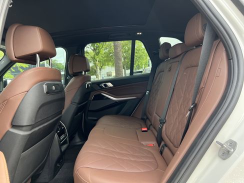 Certified 2024 BMW X5 xDrive40i w/ M Sport Package AWD/4WD image 31