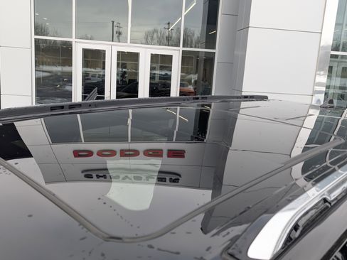 Used 2022 Jeep Wagoneer Series I w/ Premium Group I image 16