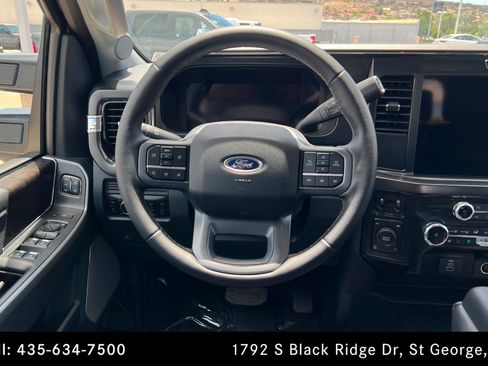 Used 2026 Ford F250 Lariat AWD/4WD image 12