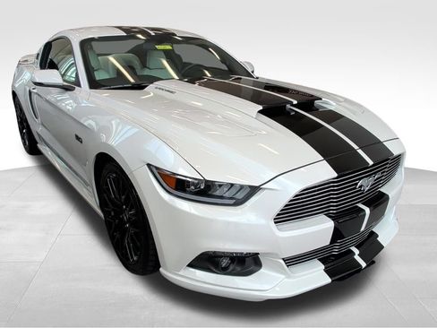 Used 2017 Ford Mustang GT Premium w/ GT Performance Package RWD image 7