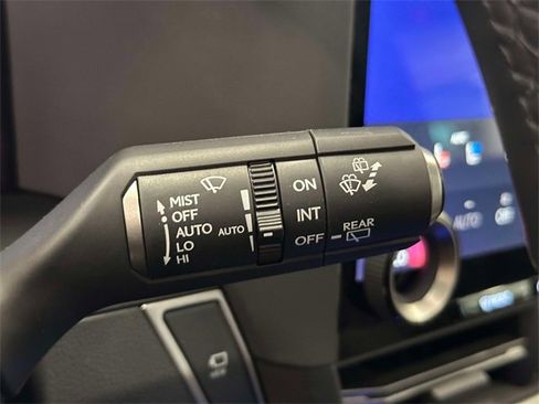 Certified 2025 Lexus GX 550 image 33