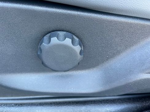 New 2025 Ford F350 XL w/ XL Chrome Package image 18