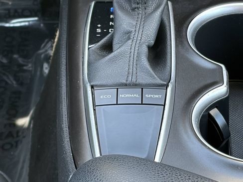 Certified 2023 Toyota Camry LE FWD image 32