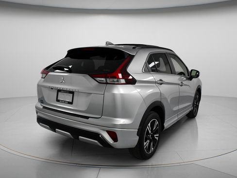 Used 2024 Mitsubishi Eclipse Cross SEL AWD/4WD image 6