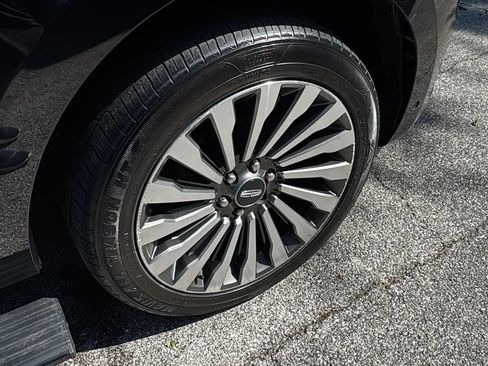 Used 2019 Lincoln Navigator L Reserve w/ Cargo Package image 36