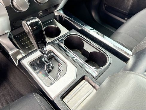 Used 2016 Toyota Tundra 2WD Double Cab image 17