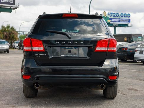 Used 2012 Dodge Journey SXT w/ Flexible Seating Group image 7